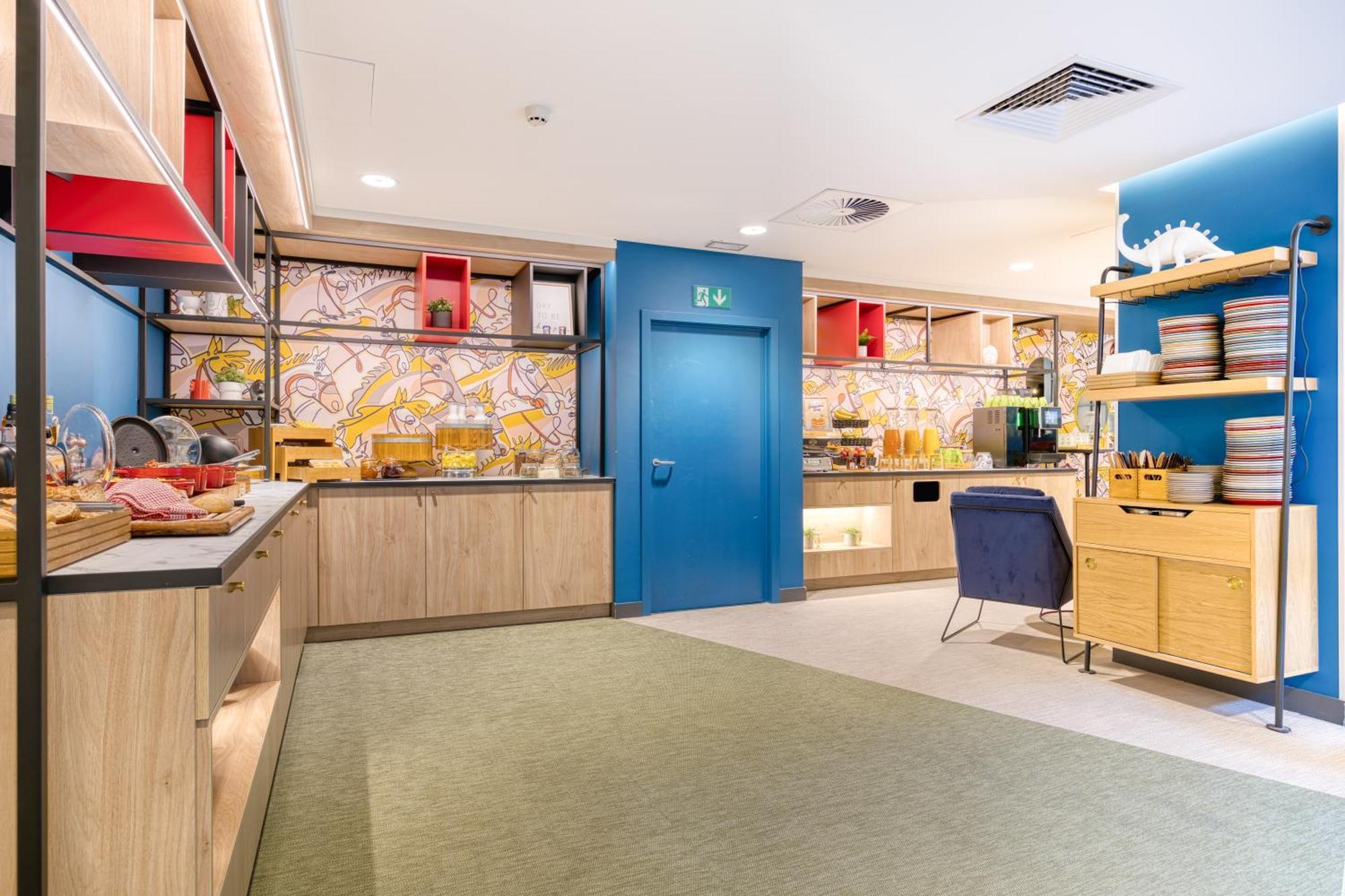 B&B Hotel Brussels Centre Louise ภายนอก รูปภาพ